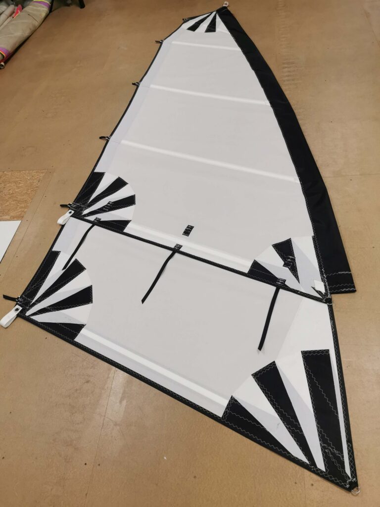 VOILE 6,5 m2 A PRISE DE RIS 1