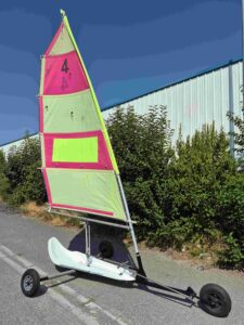 VOILE DE 6 M2 A PRISE DE RIS
