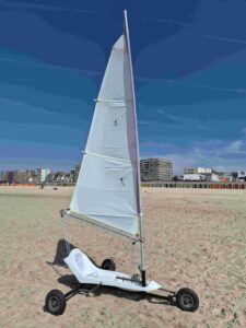 CHAR A VOILE POUR ENFANT ET ADOLESCENT